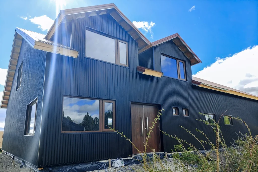 Vivienda Unifamiliar. Obra finalizada, con cerramientos de alta calidad.